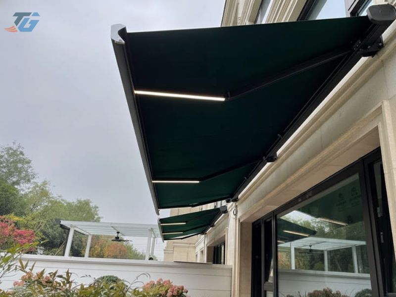 Đặc điểm nổi bật của mái hiên tự động