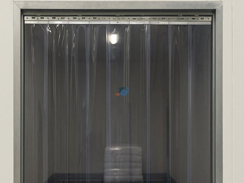 Địa chỉ mua bán, lắp đặt rèm ngăn lạnh giá rẻ, uy tín