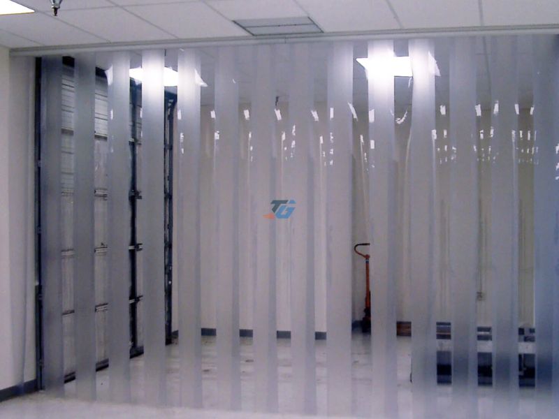 Ưu điểm và nhược điểm của rèm nhựa PVC trong phòng sạch