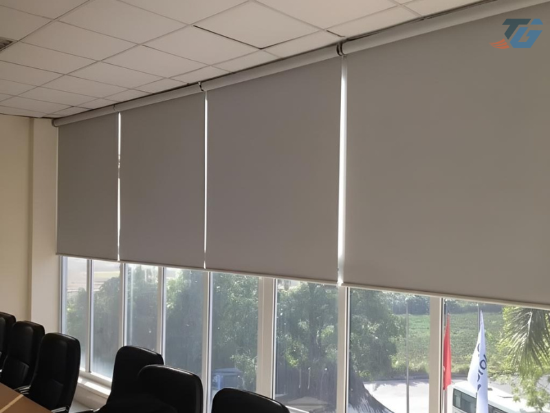 Vì sao rèm cuốn văn phòng lại được sử dụng nhiều đến vậy?