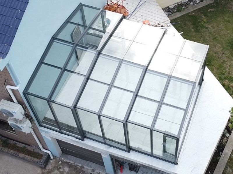 Đặc điểm của nhà kính mở trượt tự động