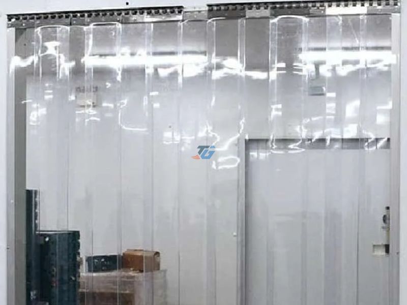 Giá mua rèm nhựa PVC cố định là bao nhiêu