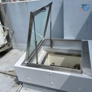 Giếng trời thông minh nắp thăm trần