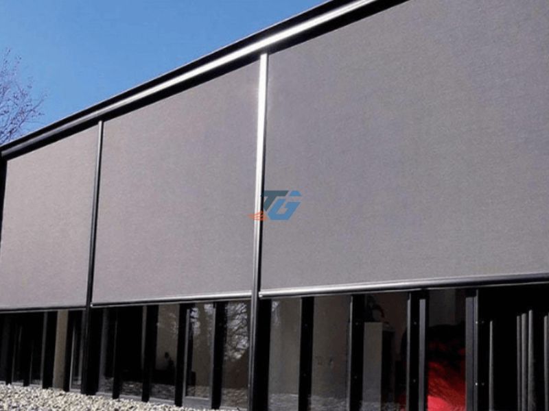 Mái bạt cuốn tự động