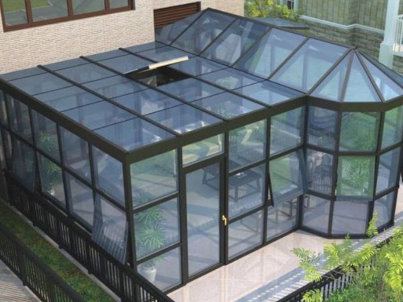 Nhà kính mở trượt tự động là gì?