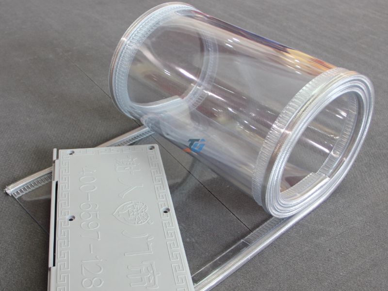 Rèm nam châm từ tính khác gì rèm nhựa PVC thông thường