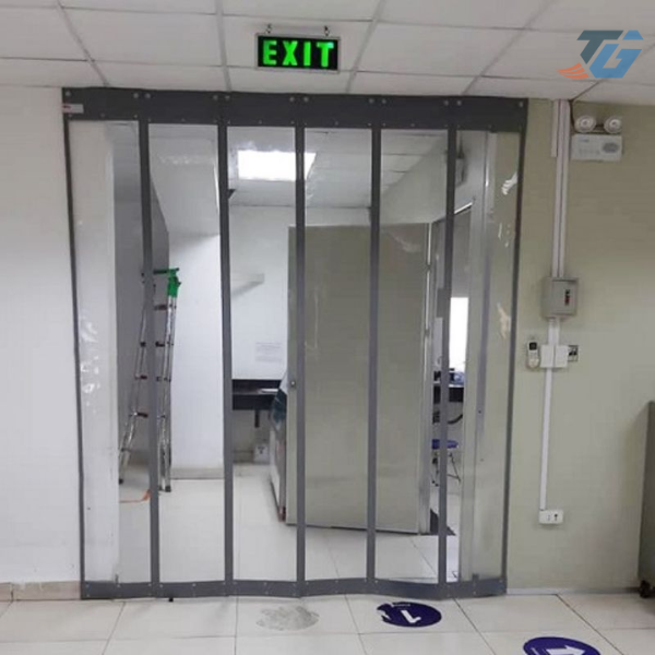 Rèm nhựa PVC nam châm từ tính