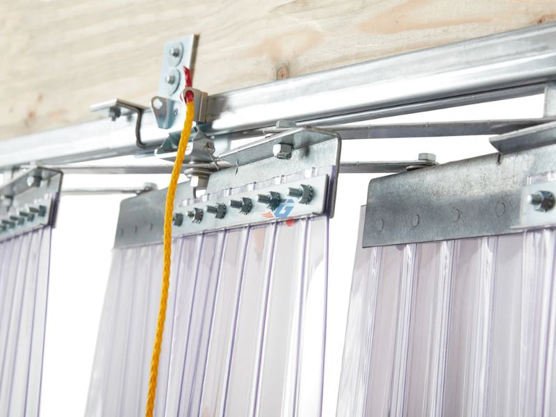 TGDerFlex - Đơn vị lắp đặt màn rèm nhựa uy tín