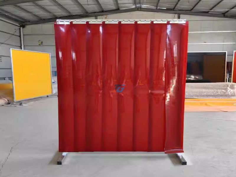 Đơn vị cung cấp, thi công rèm PVC ngăn tia lửa điện trọn gói