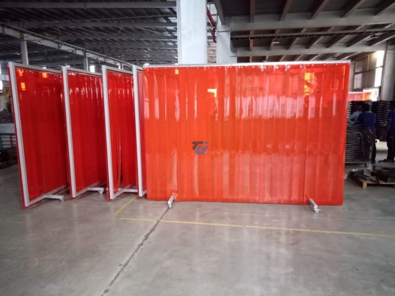 Ứng dụng của rèm PVC ngăn tia lửa điện trong công nghiệp