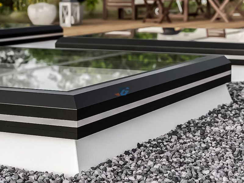 Ứng dụng giếng trời mái kính nâng hạ tự động