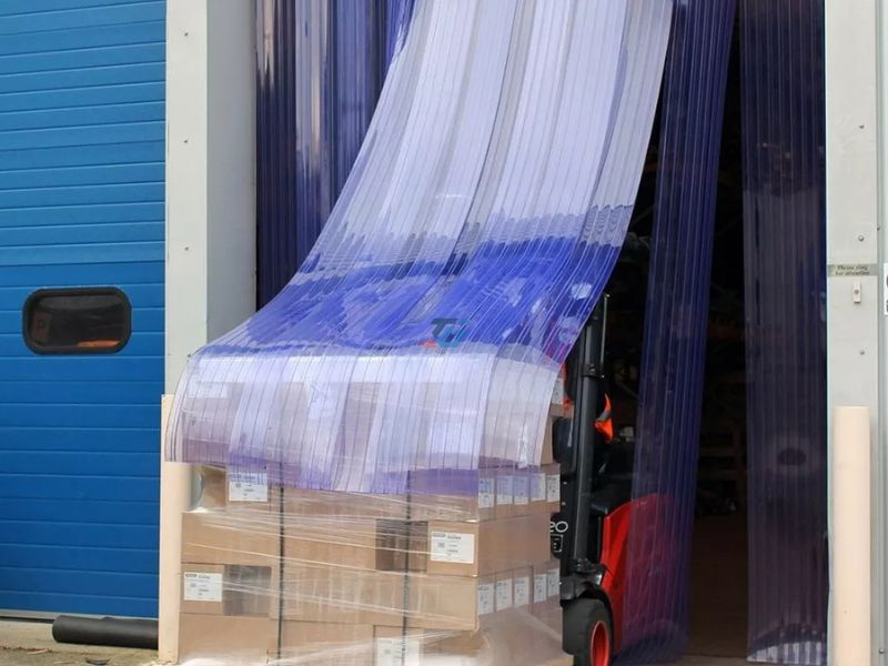 Lý do nên sử dụng rèm màn nhựa cho nhà xưởng?