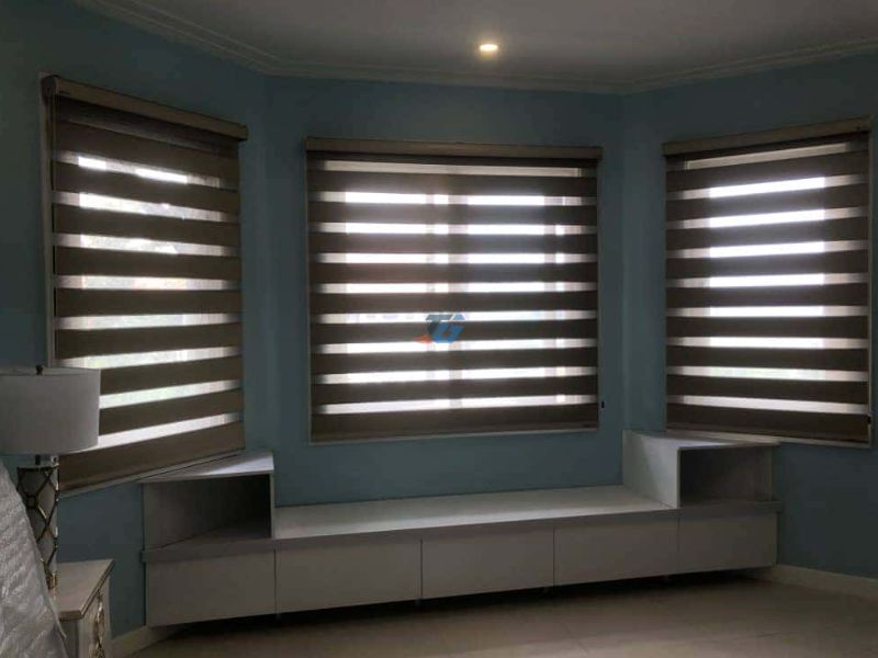 Rèm cầu vồng tự động