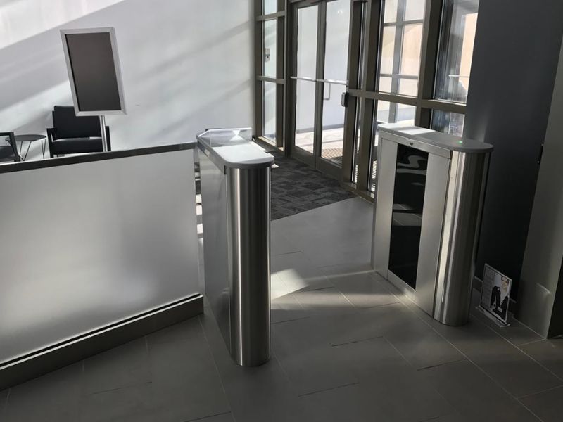 Thi công cổng Optical Turnstile tại văn phòng