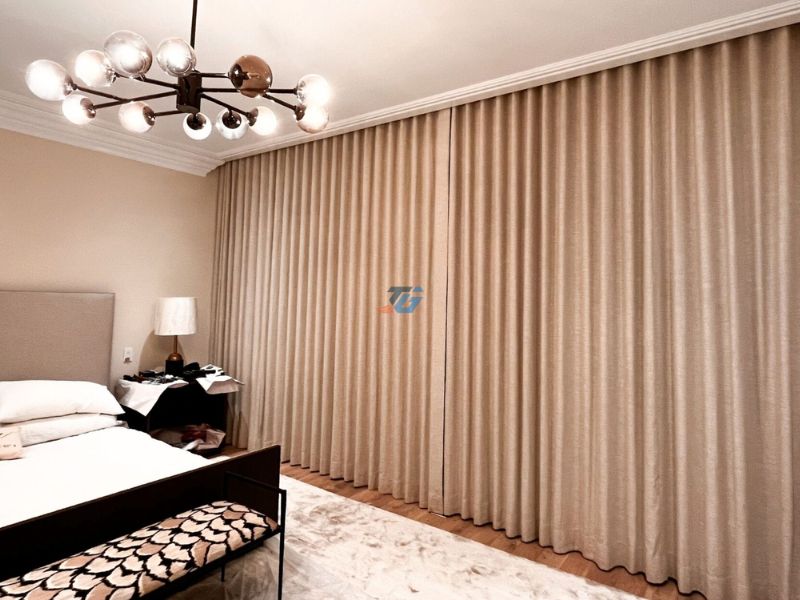 Ưu nhược điểm nổi bật của mẫu rèm cửa tự động