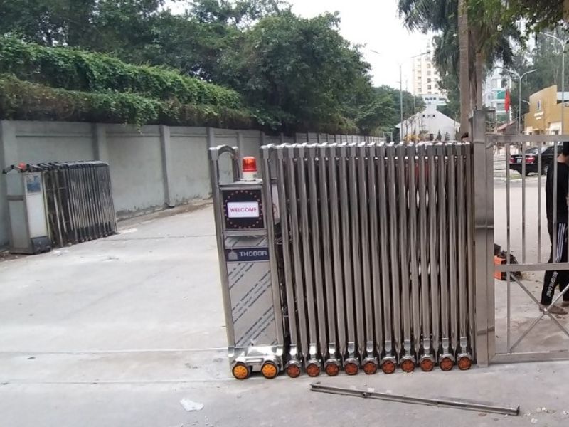 Cấu tạo cổng xếp trượt điều kiển từ xa