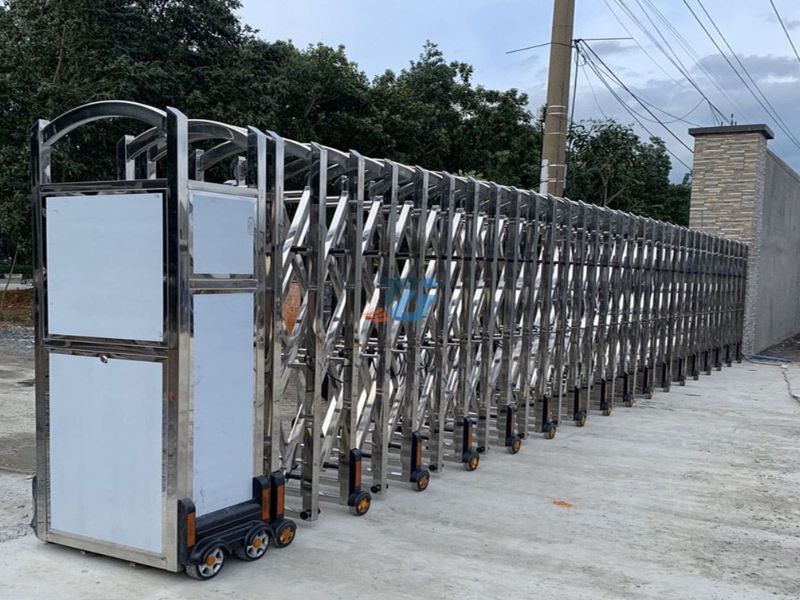 Tại sao nên lắp đặt cổng xếp trượt tự động